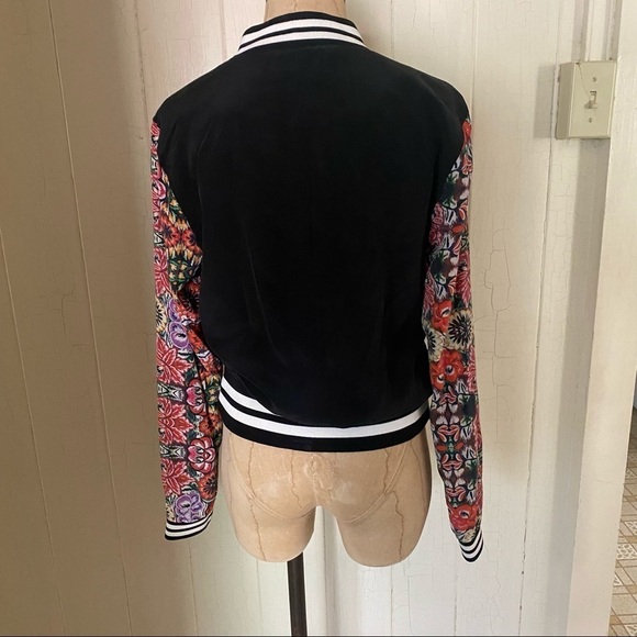 REBECCA MINKOFF sz 0 Black Bomber Jacket Floral Sleeves Silk - Picture 3 of 9